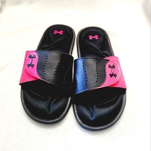 UNDER ARMOURUNDER ARMOUR Women's Ignite IX Slide Sandals Size 7
